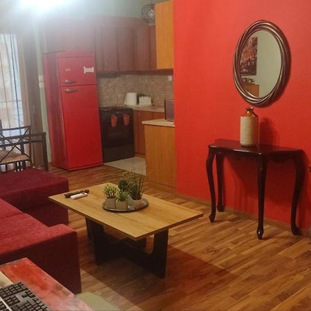 Top Floor Apartment Komotiní Luaran gambar